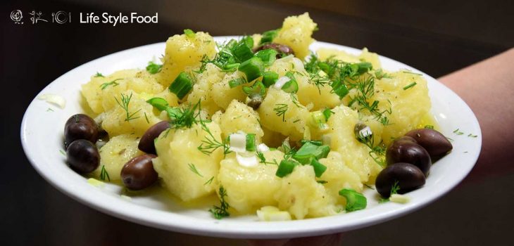 Potato Salad with caper and olives