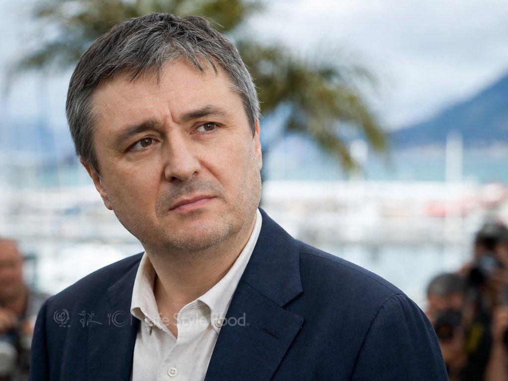 πορτρέτο μουνγκίου κάννες 2026, σκηνοθέτης σε κοντινό πλάνο