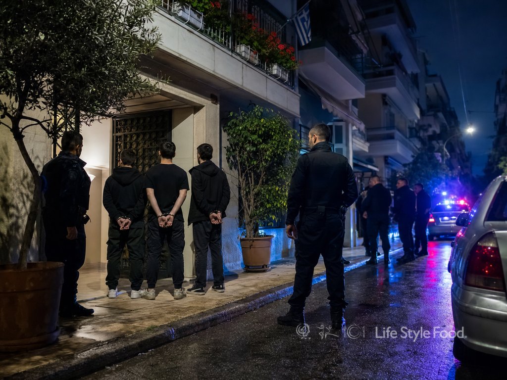 Παγκράτι πυροβολισμοί: πολυκατοικία Βασιλείου Λάσκου 28